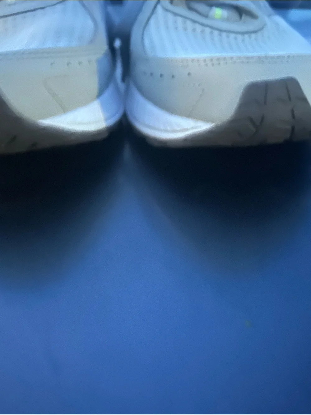 Saucony breathable light